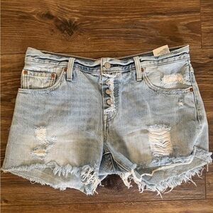 Levi’s Women’s Distressed Blue Jean Cut Off Shorts Size 28